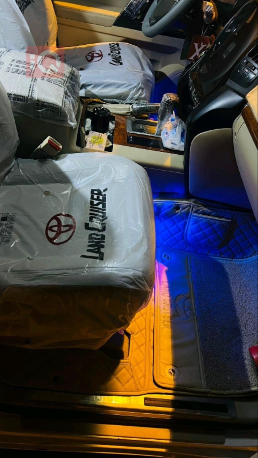 تويوتا لاندكروزر